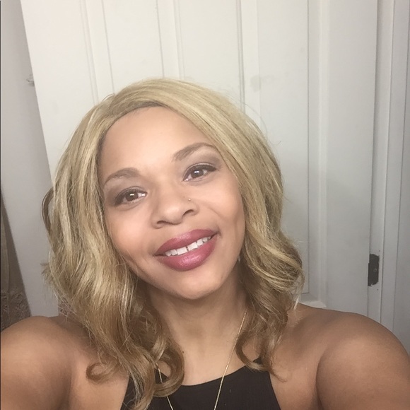 Meet your Posher, AJAllDay - Picture 4 of 8